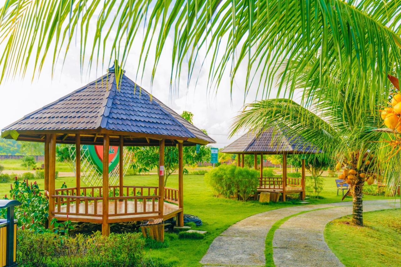 De Bintan Villa Tenaga Exterior photo